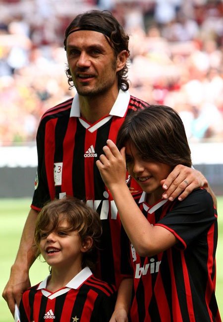 maldini033.jpg