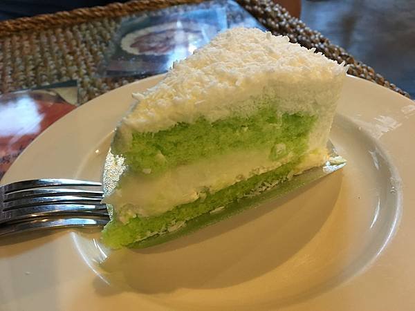 Cake Baan Piemsuk-Panda coconut cake-有椰果.JPG