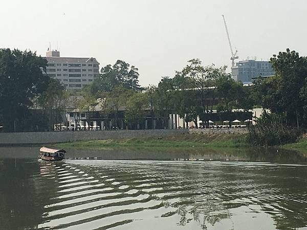 從對岸看ANANTARA.JPG