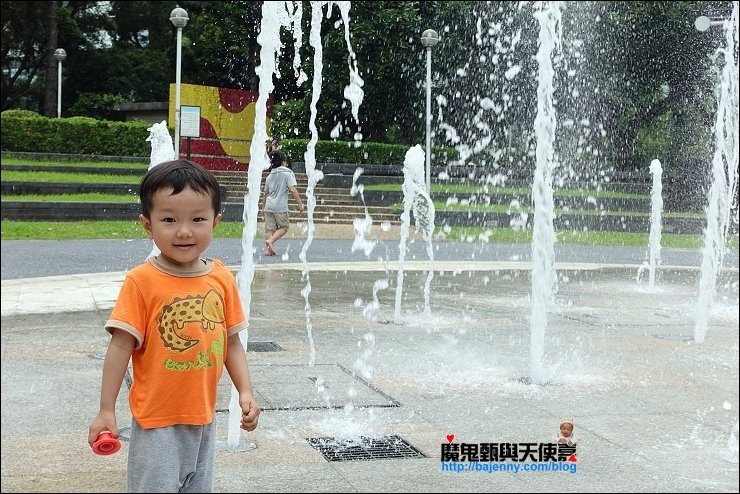 榮星花園溜滑梯
