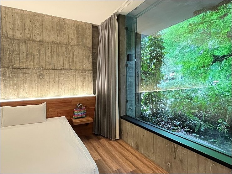 紫屋館生態水池景觀三人房_四人房1-3.jpg