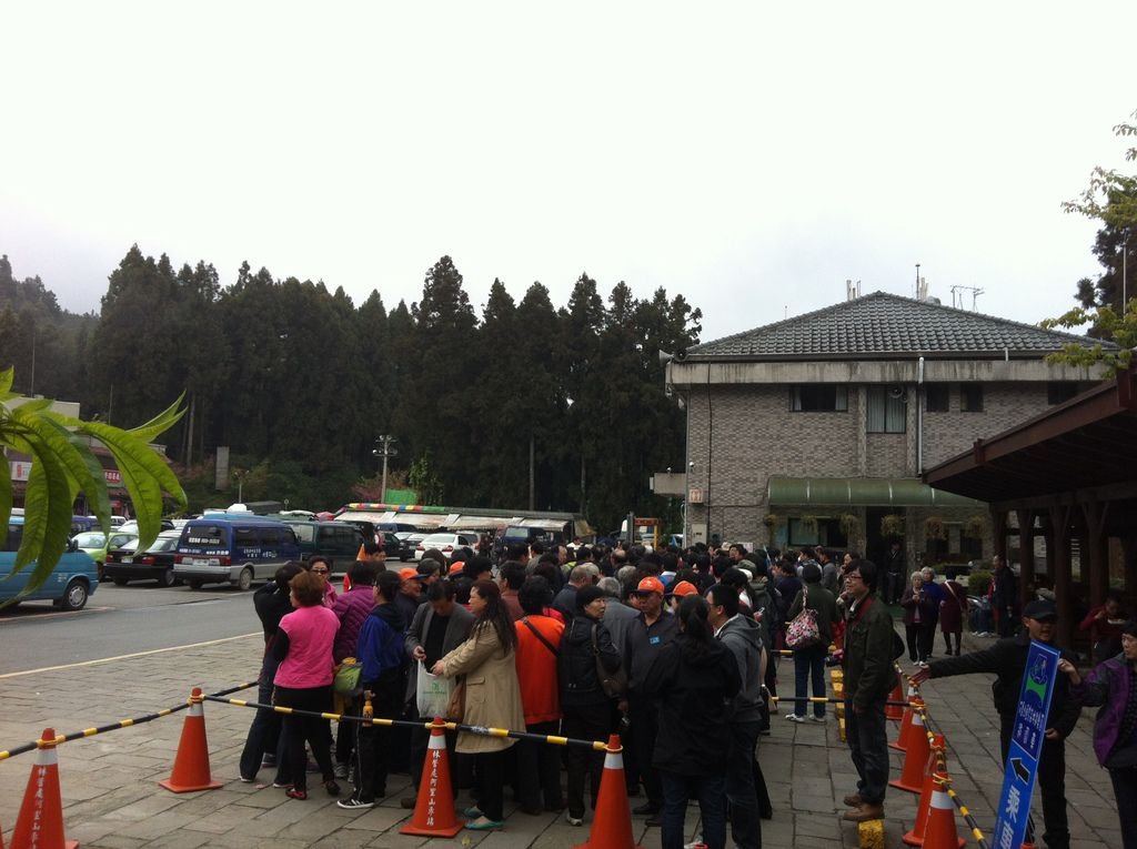 阿里山遊園公車候車處