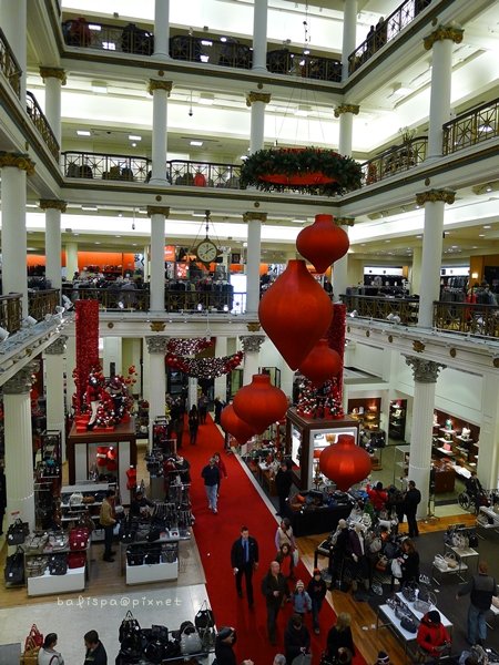 Macy&apos;s State Street