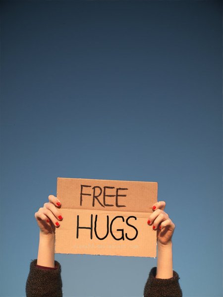 Free_Hugs_by_Siska92.jpg