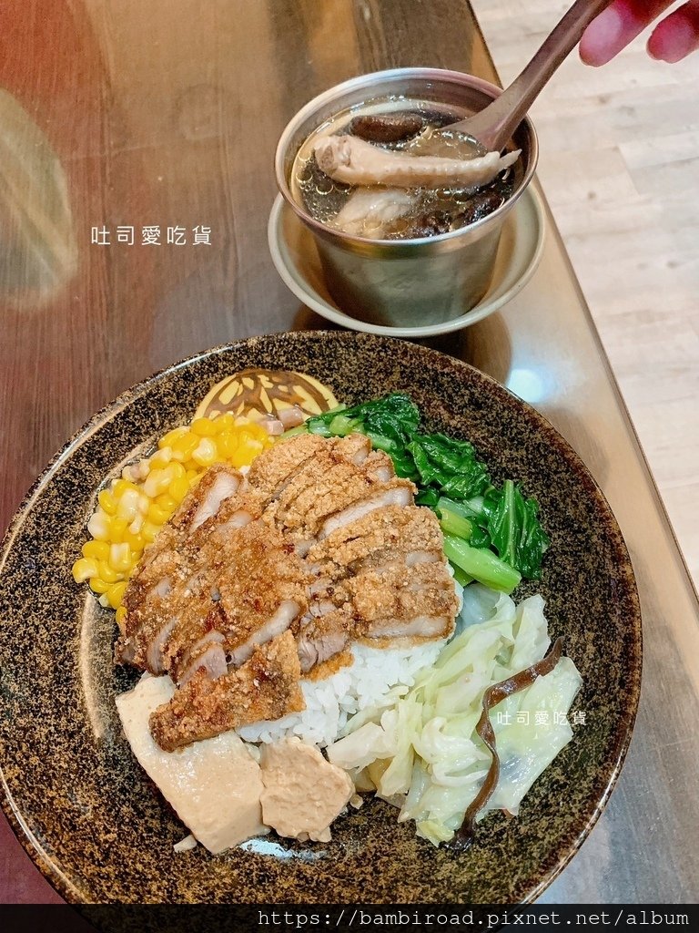 LINE_ALBUM_二嫂的店_230401_1.jpg