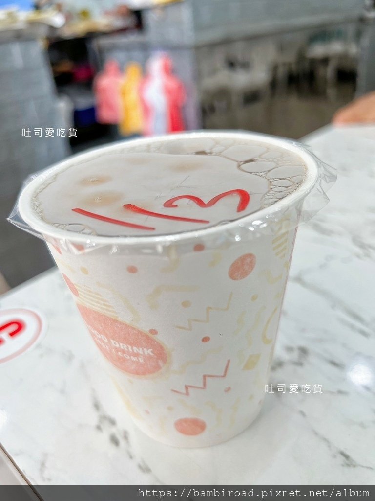 新北．中和區｜忠西早午餐｜ 也太Q爹爹!主打粉漿蛋餅，漳和國