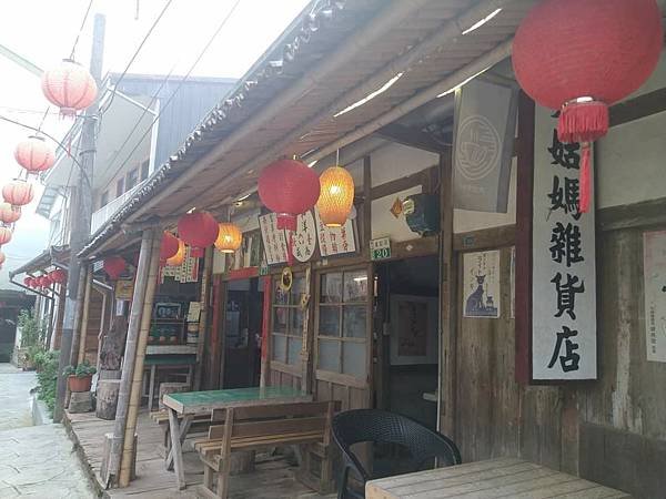 我的74老後第二次外宿獨旅4-2（在阿里山隙頂山中行旅四天三