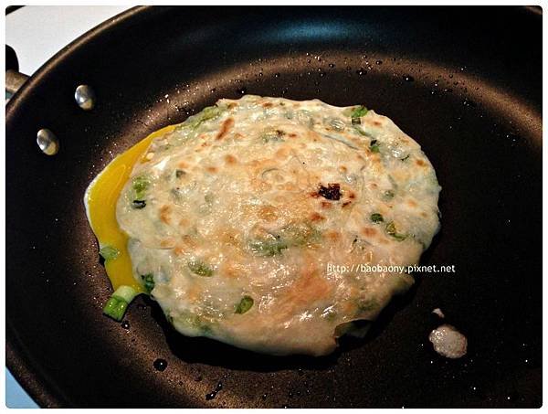 2014-03-08 scallion pancakes (15).jpg