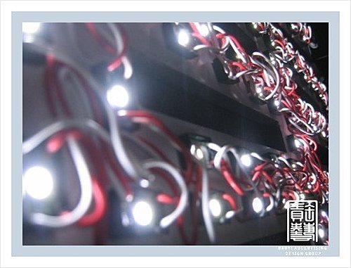 廣告招牌燈箱.八大電視-寶藝廣告數千案例實際作品