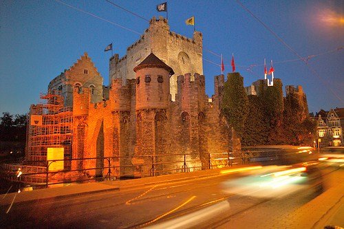 granvensteen_bynight.jpg