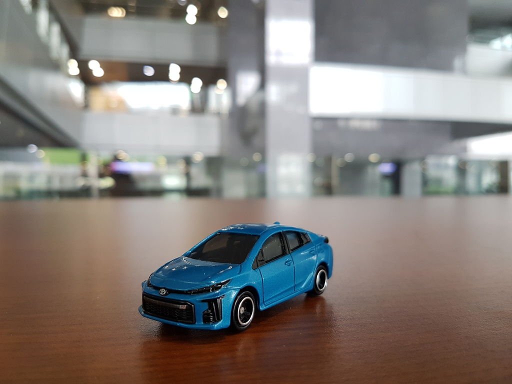 TOMICA No.76 2017 Toyota Prius PHV GR Sport