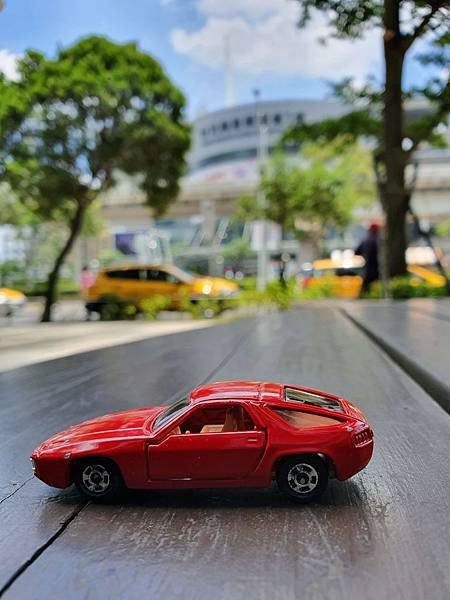 每日一車 Porsche 928 TOMICA No.F53