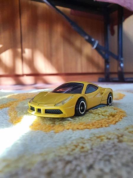 Tomica No.64 Ferrari 488 GTB, 2018