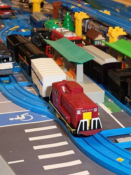 Plarail DE10 1577號機