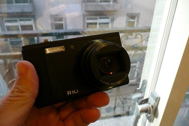 Ricoh R10