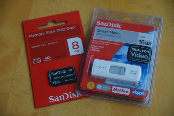 8GB MS Duo