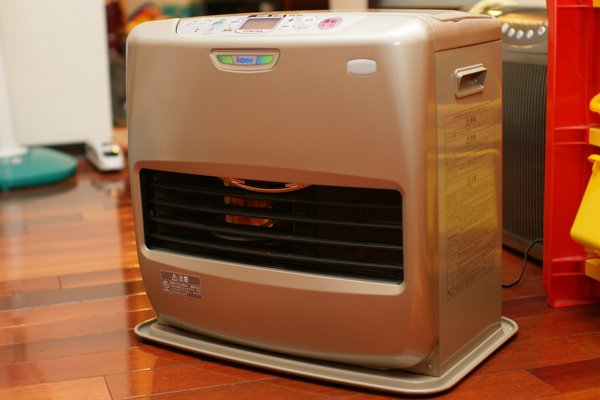 煤油電暖爐