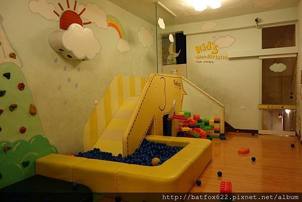 啄木鳥親子餐廳