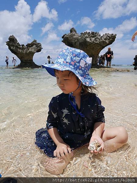 海邊玩水