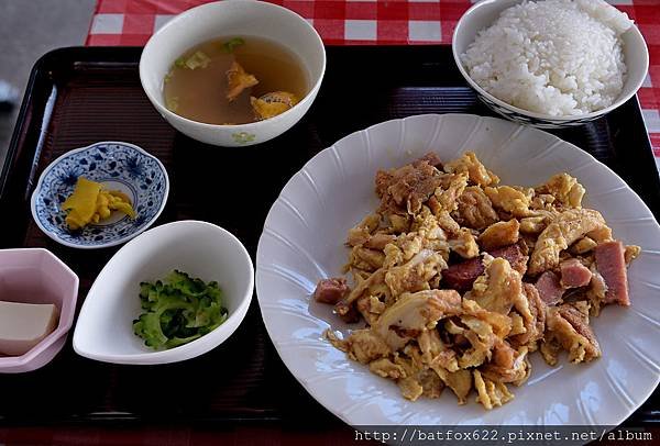 しらさ食堂ふーチャンプル