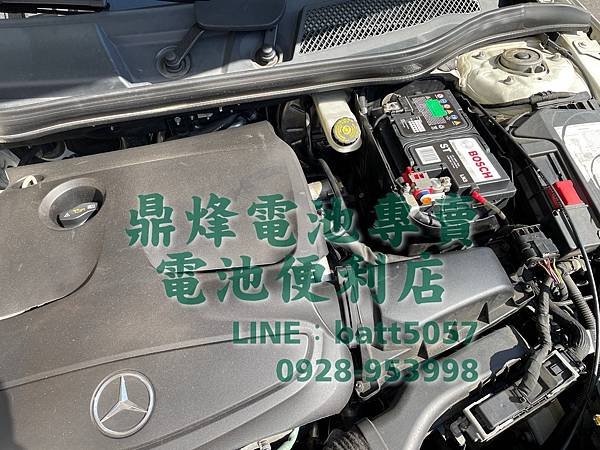 Mercedes-Benz GLA 200 W156 更換電