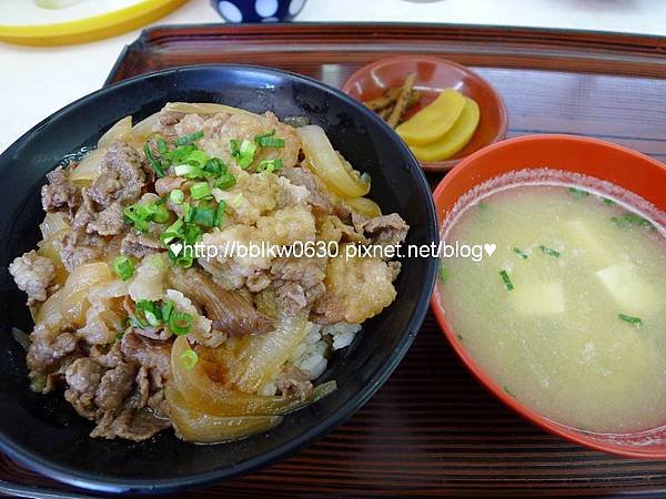 牛丼 ¥650