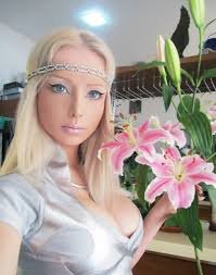 Valeria Lukyanova4