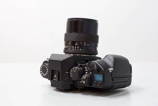 Contax RX II with Carl Zeiss with 2.8/25