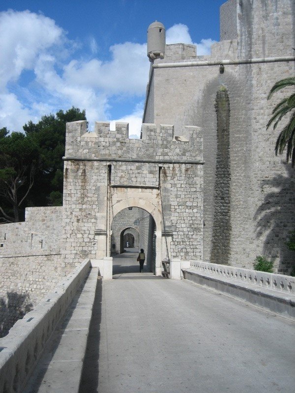 ploce gate