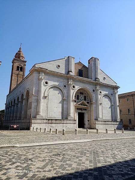 慢活,愛在義大利古羅馬小城里米尼(rimini)