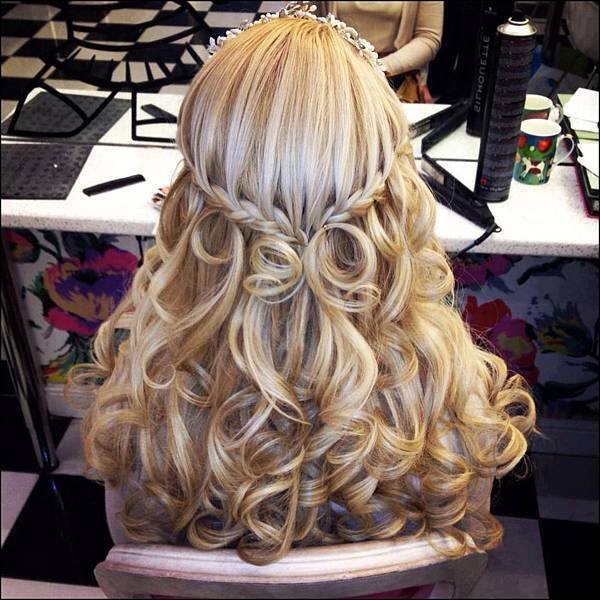 Wedding-Hairstyles-2014-Curly