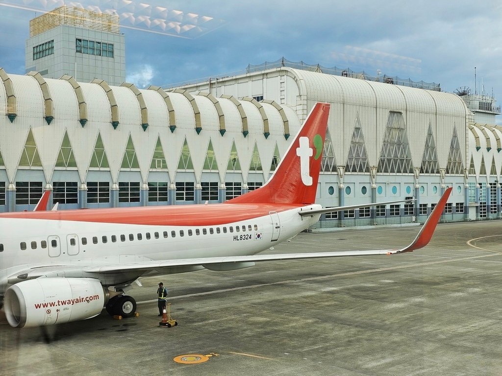 高雄 德威航空