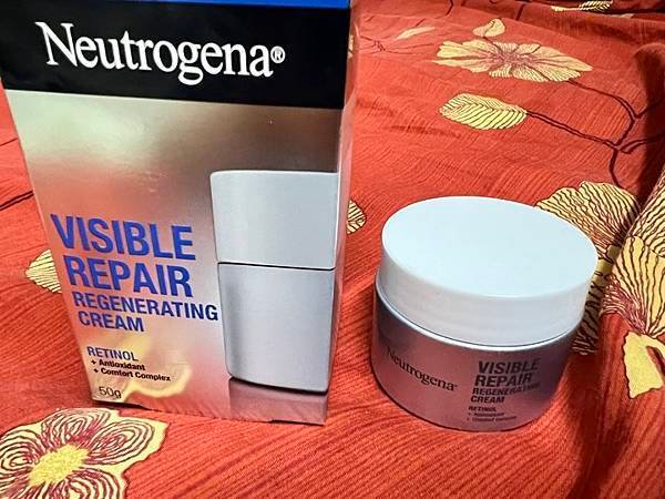 Neutrogena® 露得清 肌緻新生A醇乳霜~~肌膚保養