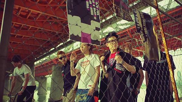 1080pBlock B HaloTeaser Final 1.1080p.mp40188.jpg