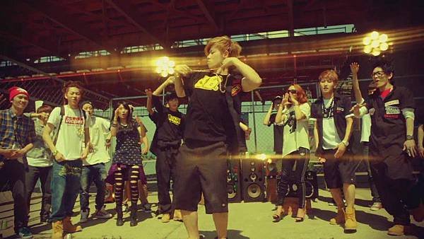 1080pBlock B HaloTeaser Final 1.1080p.mp40601.jpg