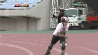 4d266d7btw1dgqs4rxz8gg.gif