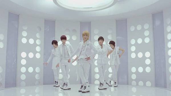 BOYFRIEND(보이프렌드) _Boyfriend_ M.V Full HD.720p.mp40205.jpg