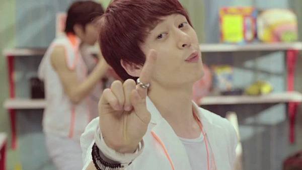 BOYFRIEND(보이프렌드) _Boyfriend_ M.V Full HD.720p.mp40690.jpg