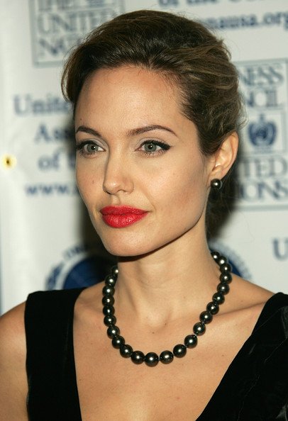 Angelina+Jolie+Gives+Birth+Baby+Girl+LuhsSoZLMBWl