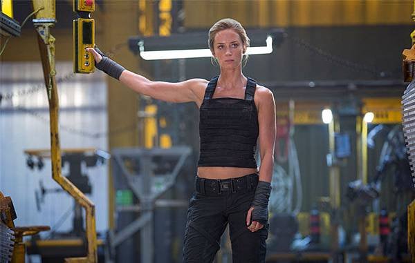 edge-of-tomorrow_stills-5.jpg