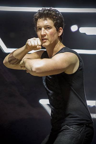 Miles-Teller-Divergent.jpg