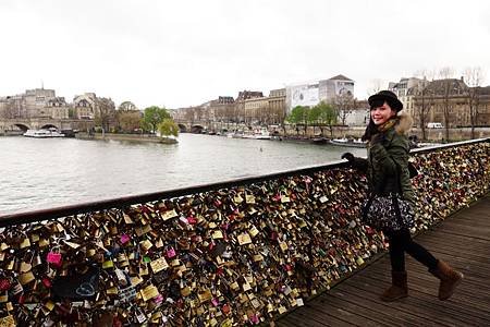 Pont des Arts拍一百張