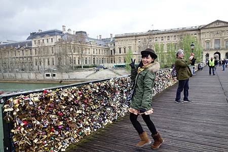 Pont des Arts拍一百張