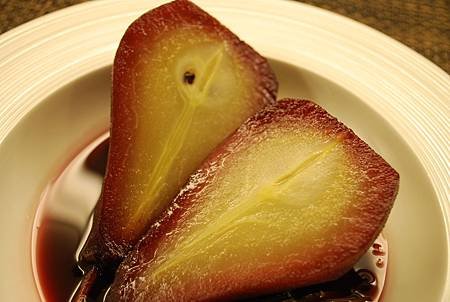 紅酒燉鴨梨 Poached Pears In Red Wine