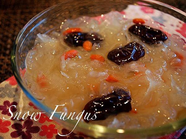 第一次煮紅棗銀耳羹就上手 Red Jujube, Lycium and Snow Fungus Soup