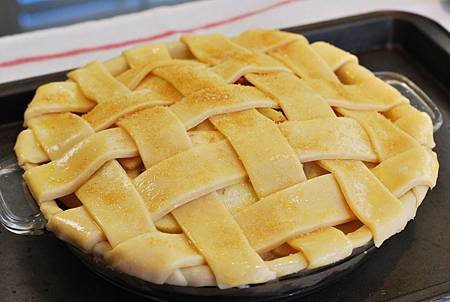 牛奶糖華麗變身：焦糖蘋果派 Lattice Caramel Apple Pie