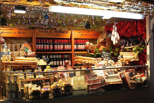 耶誕氣氛百分百：香榭大道上的耶誕市集 Christmas Market on the Champs-Elysées