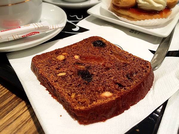 烘焙大師在巴黎：法式甜點名舖巡禮 Sweet Treats in Paris