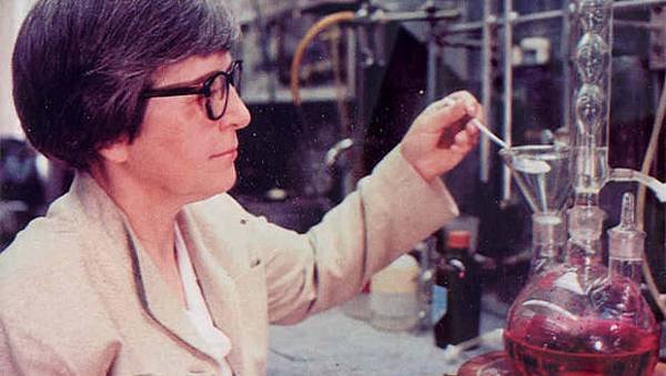 stephanie-kwolek-dupont
