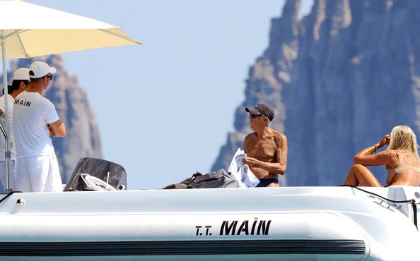 Armani+on+a+boat+WlriOMCwWwll.jpg